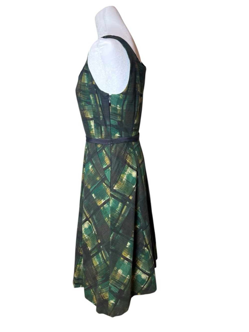 Anthropologie Maeve Dress Size 4
Green Plaid Fit & Flare Belted Midi - Picture 4 of 11